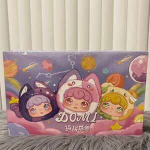 #22 6 DOMMI BLIND BOX CASE